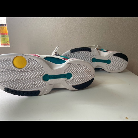 Adidas sneakers - Picture 4 of 5